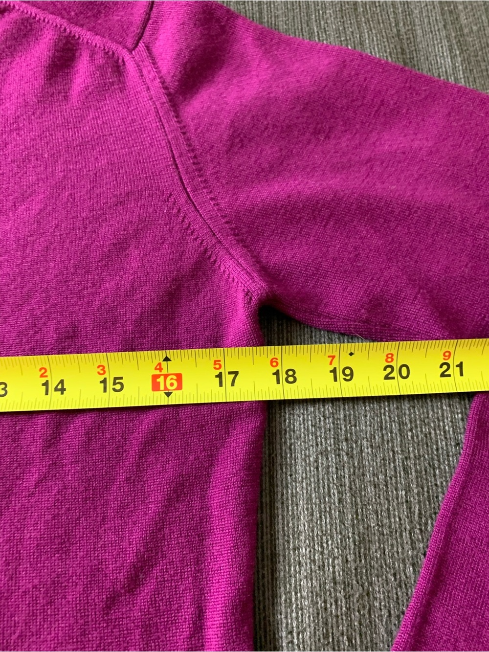 Burberry Merino Wool Turtleneck Sweater Fuchsia Purple Large - Picture 11 of 12